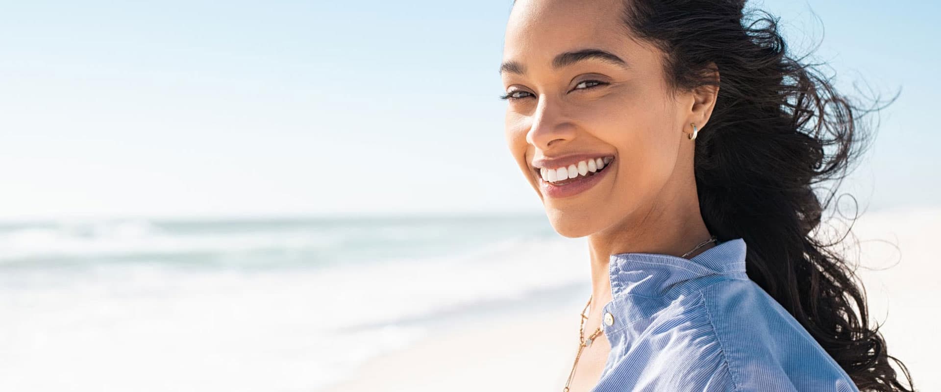 Searching for Teeth Whitening Services in Calgary? Visit Smiles at Saddleridge Dental Today!
